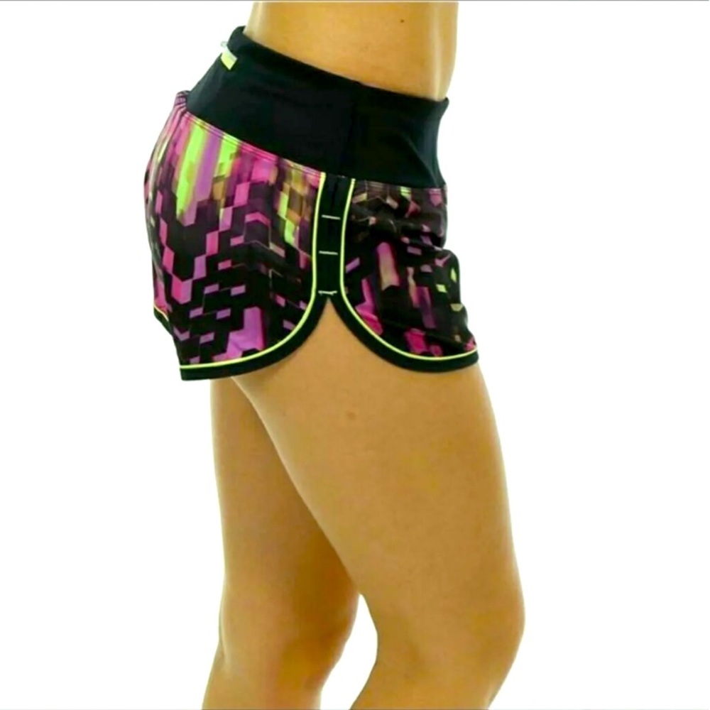 Asics Women's Shorts Size Small